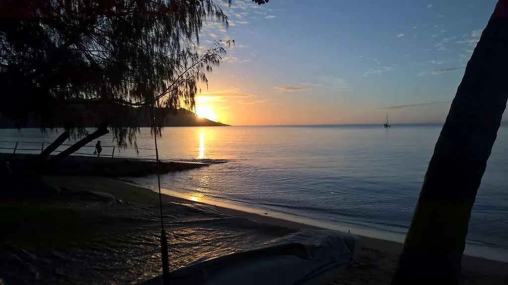 Magnetic Island Bed And Breakfast Horseshoe Bay