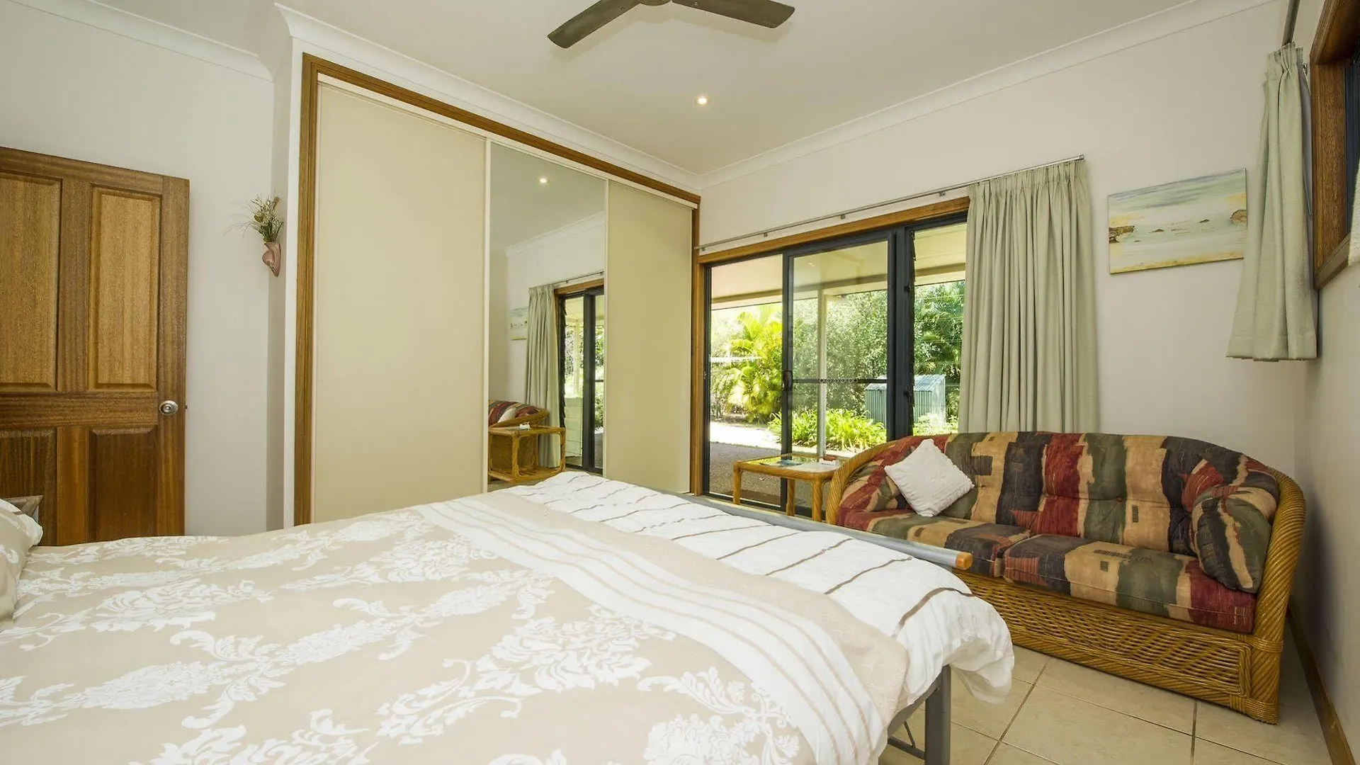 Magnetic Island Bed And Breakfast Horseshoe Bay Australia